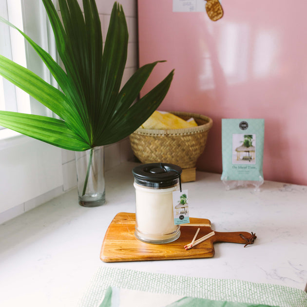 Discontinued 18oz Bridgewater Candle Pk of 12 Heart Of The Country Ltd